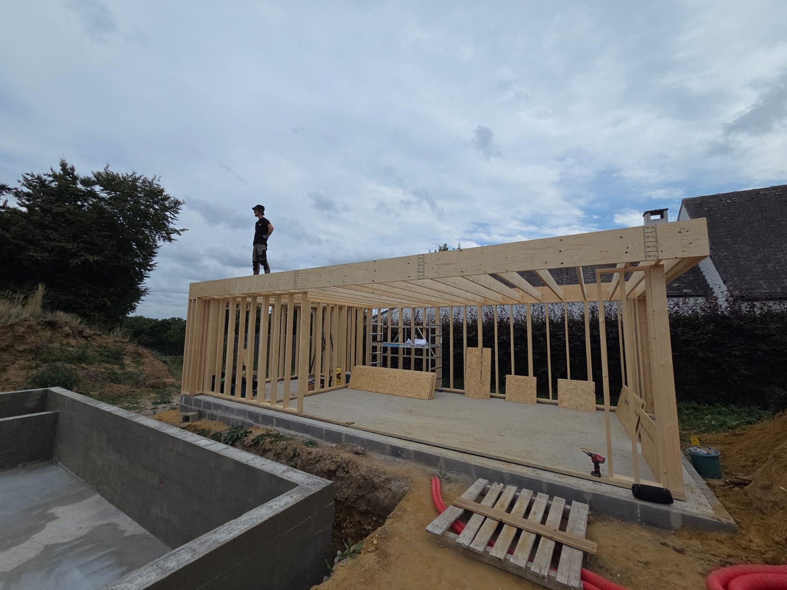 [REALISATION_1_TITRE]